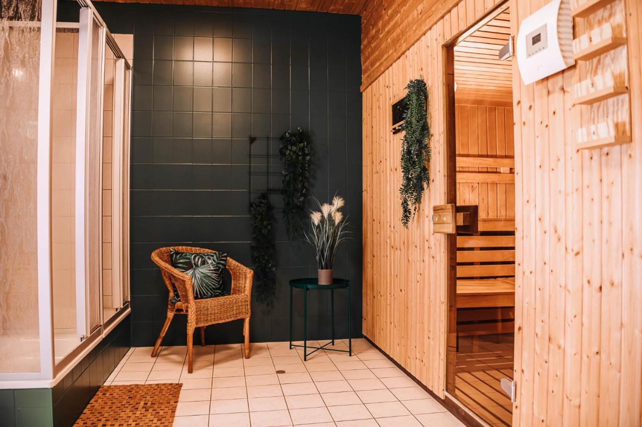 Xxl Ferienhaus Goldberger See - Sauna - 16 Personen エクステリア 写真