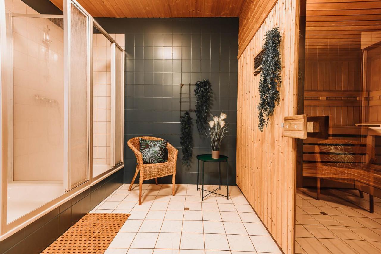 Xxl Ferienhaus Goldberger See - Sauna - 16 Personen エクステリア 写真